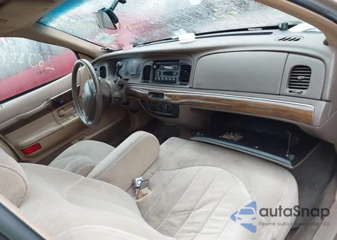 1998 Mercury Grand Marquis z USA, uszkodzony, nr VIN 2MEFM74W0WX670923